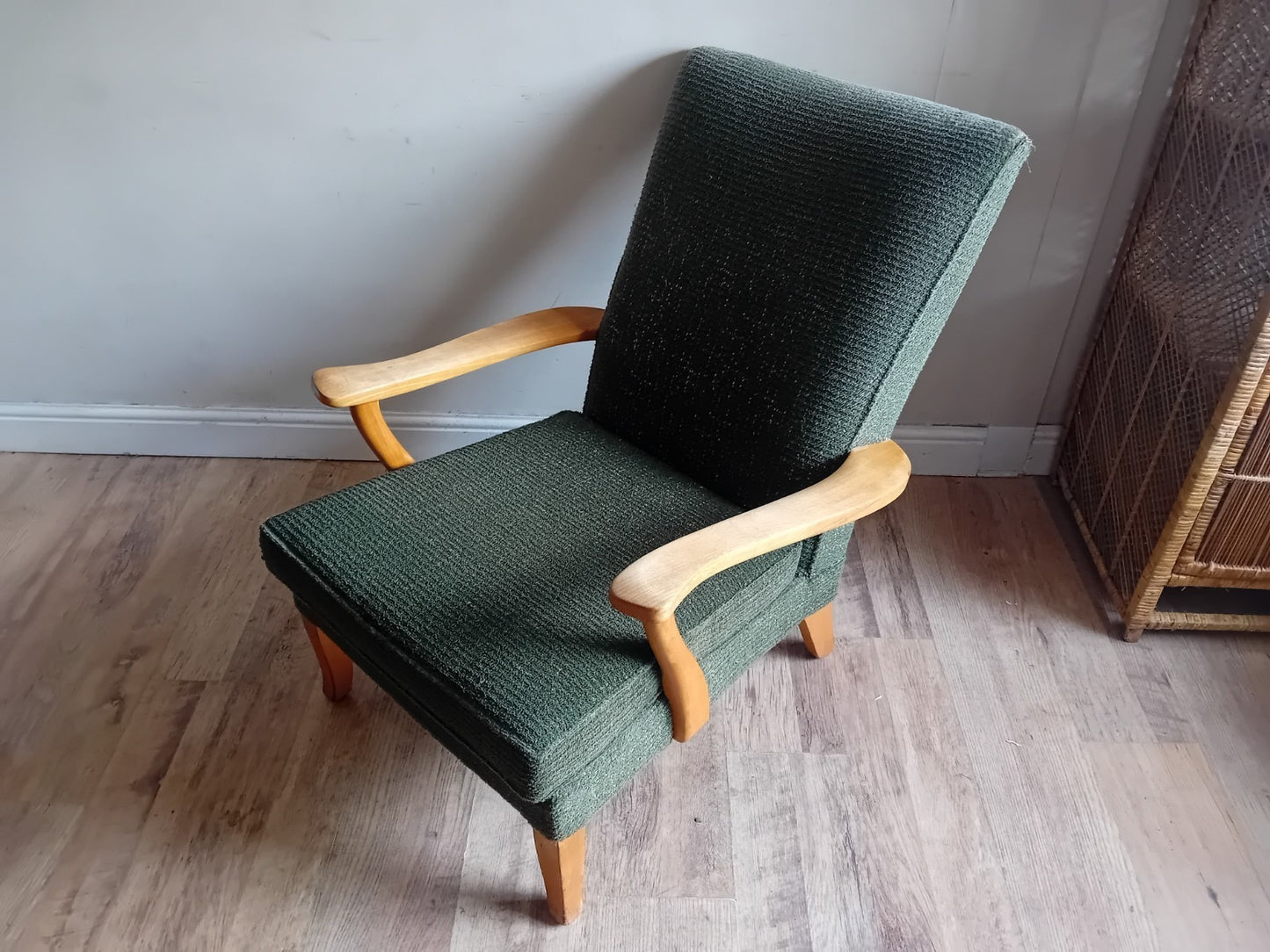Delightful 1960's Parker Knoll 770/1 Mid Century Armchair